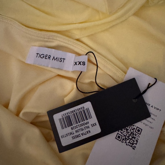 Tiger Mist Yellow Twist-Waist Mini Dress - Picture 3 of 3